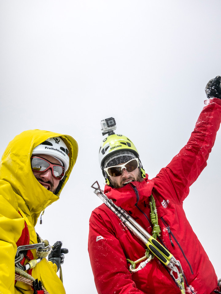 <span><strong>Juhu, Stefan und Timo haben den Gipfel des Cerro Standhardt erreicht</strong> </span><span class=>© Timo Moser</span>